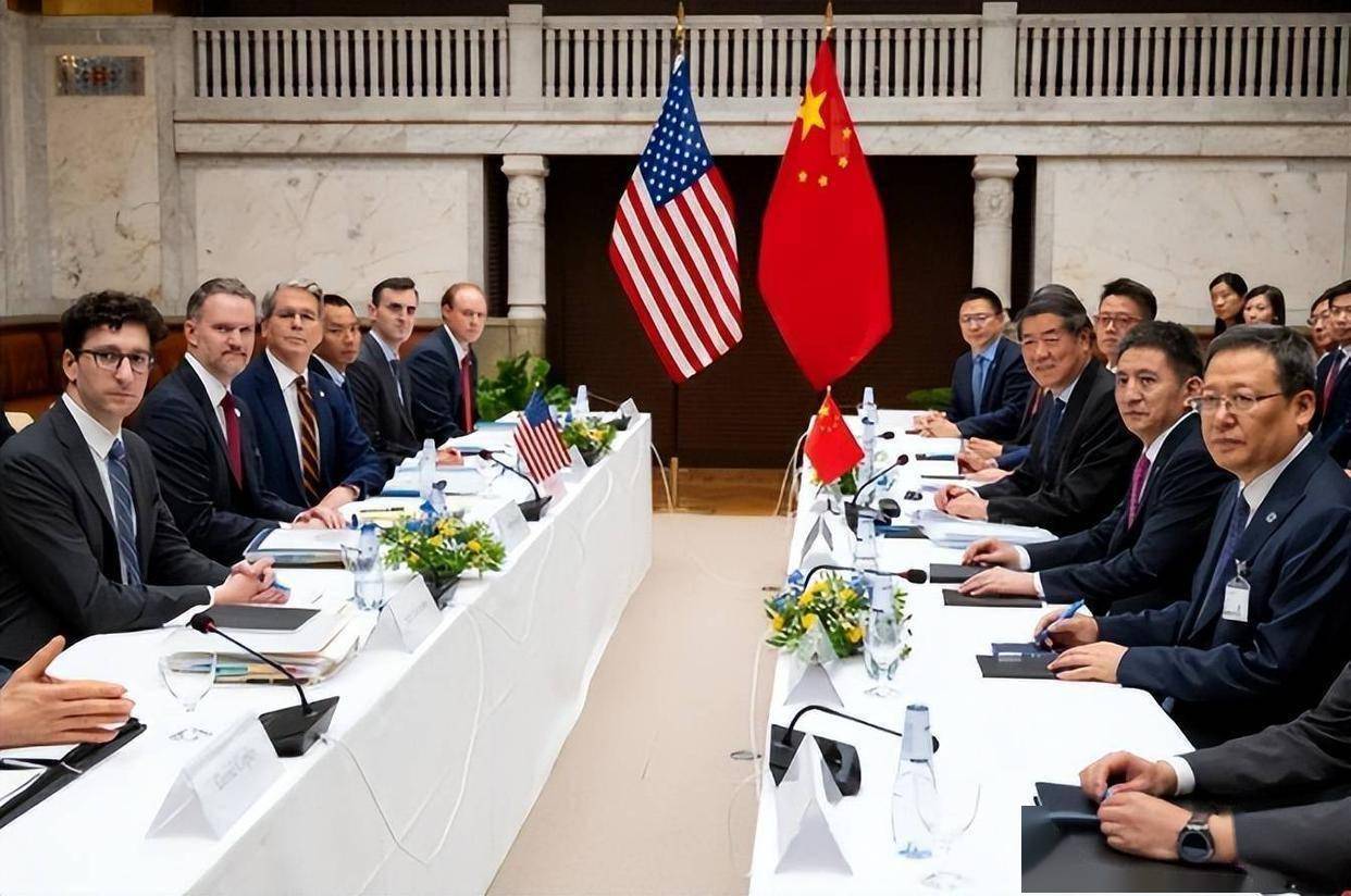 中方派李成钢赴美谈判,美国三部门当众争吵,华盛顿怎么了