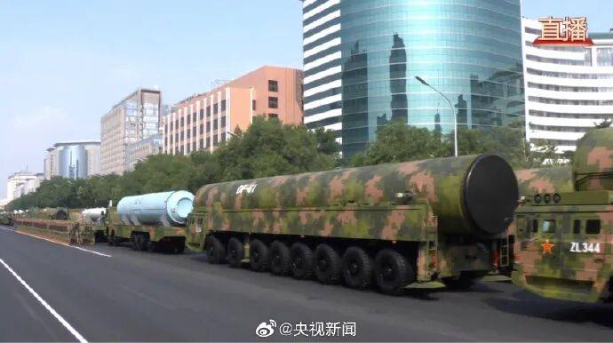 打击范围覆盖全球，“东风-5C”核导弹亮相！歼-20、歼-35A、歼-20S、歼-20A，震撼亮相！