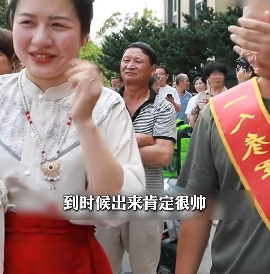 交给国家两年 小哭包爆改硬汉型男