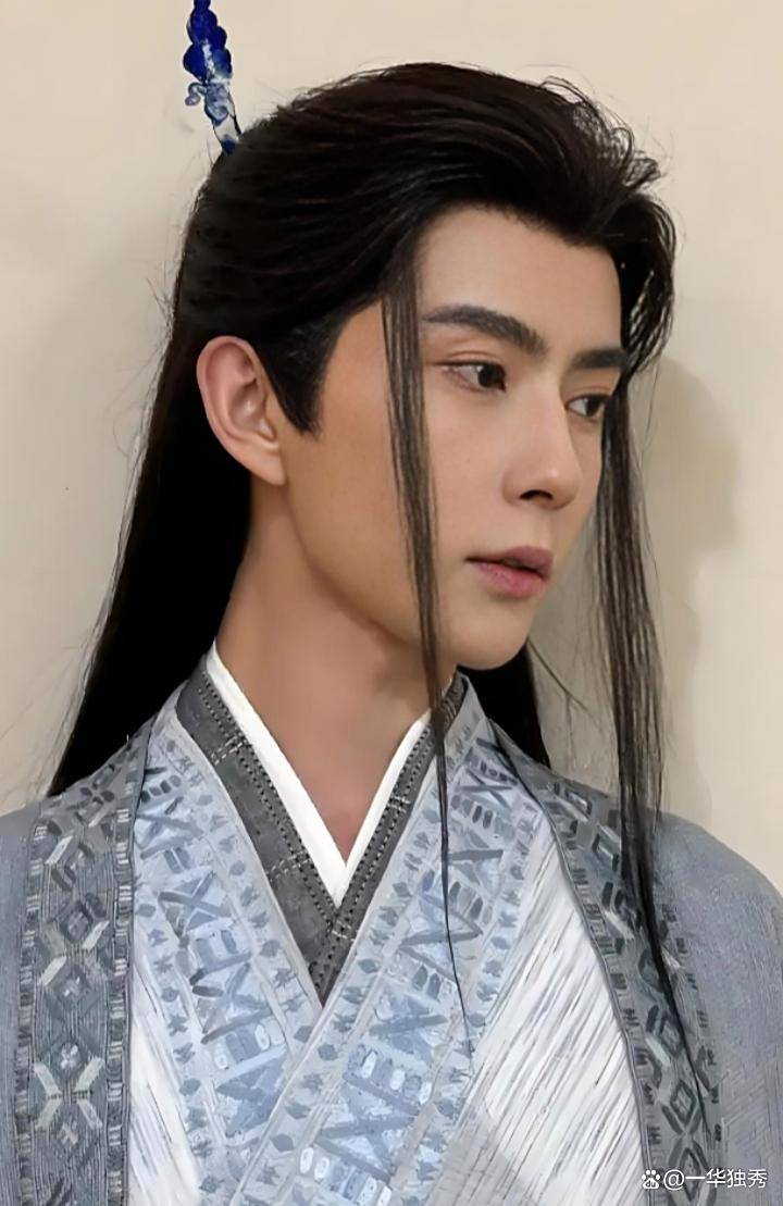 37岁"古装美男"于朦胧遗憾离世,是谁偷走了他的快乐?