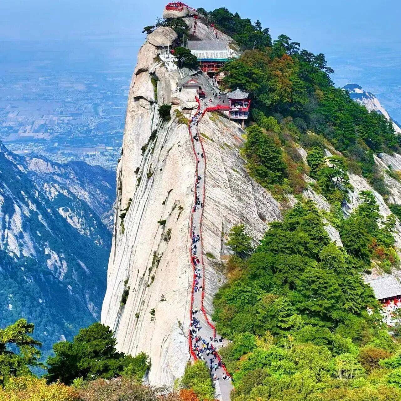 突逢下雨天气，还能爬华山吗？这份雨天登山指南请收好_景区_游客_索道