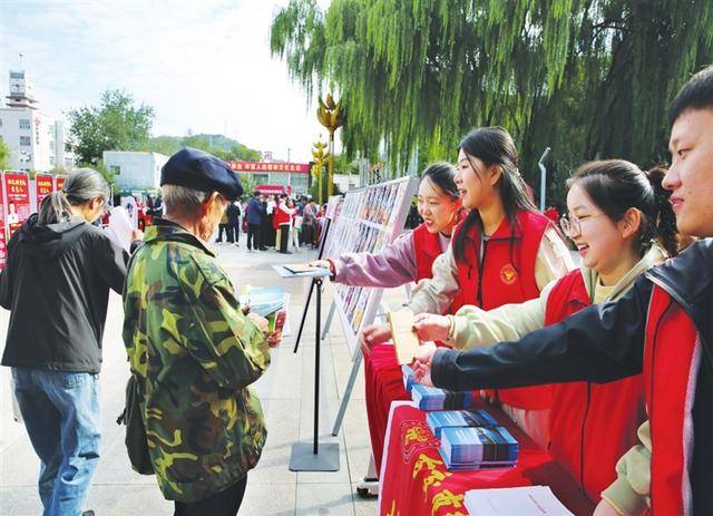 全市主题活动丰富多彩