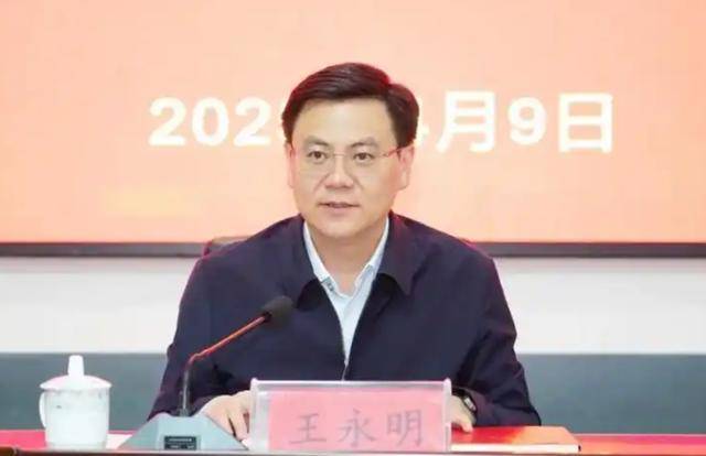 清华毕业的“85后”县委书记王永明，拟任新职