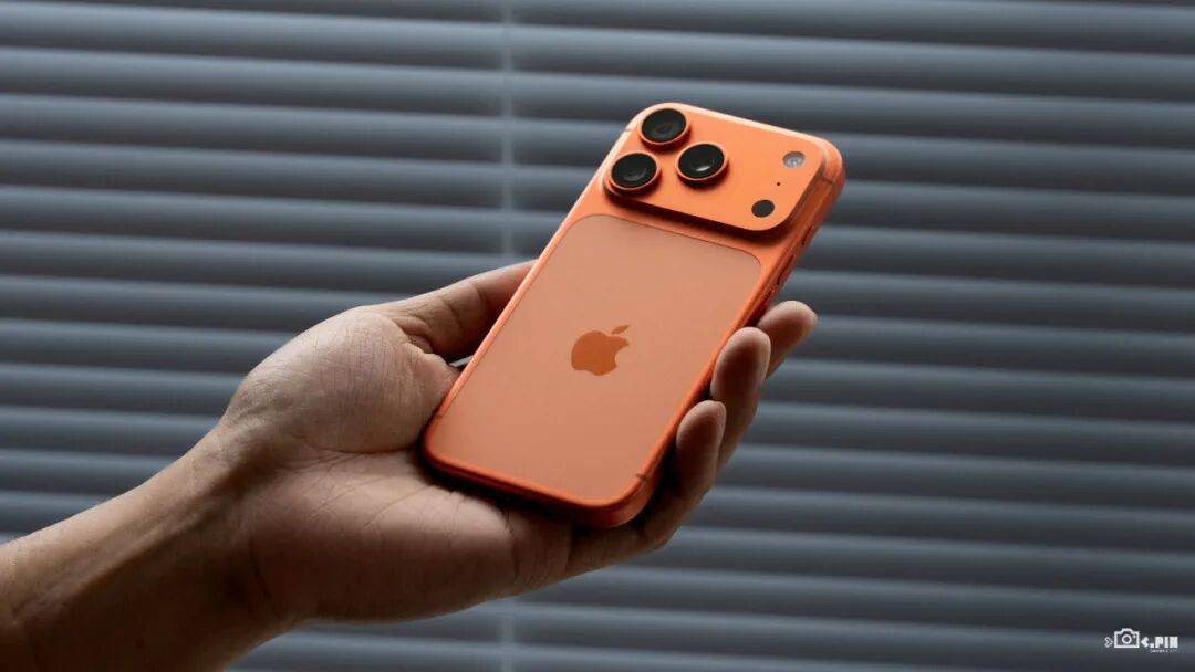 全面测完iPhone 17系列，苹果真让我觉得有点陌生。。。
