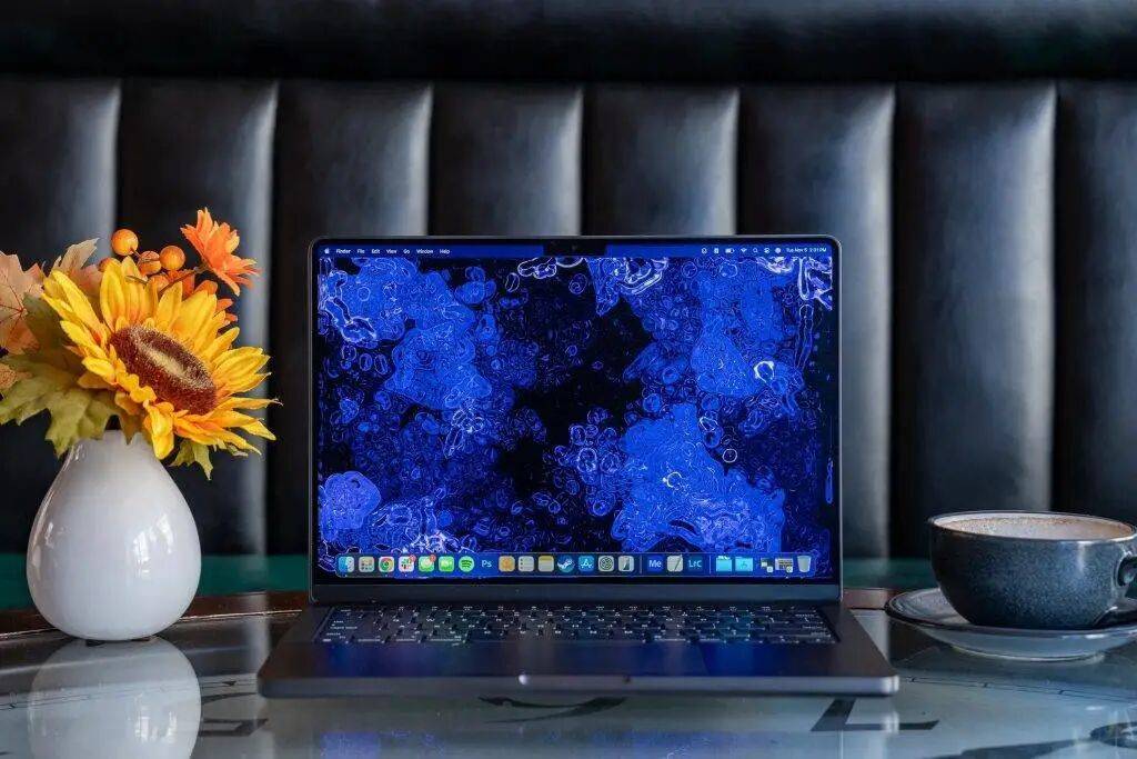 新 iPad 真机提前全球首发！苹果又被俄罗斯人泄露了个底朝天