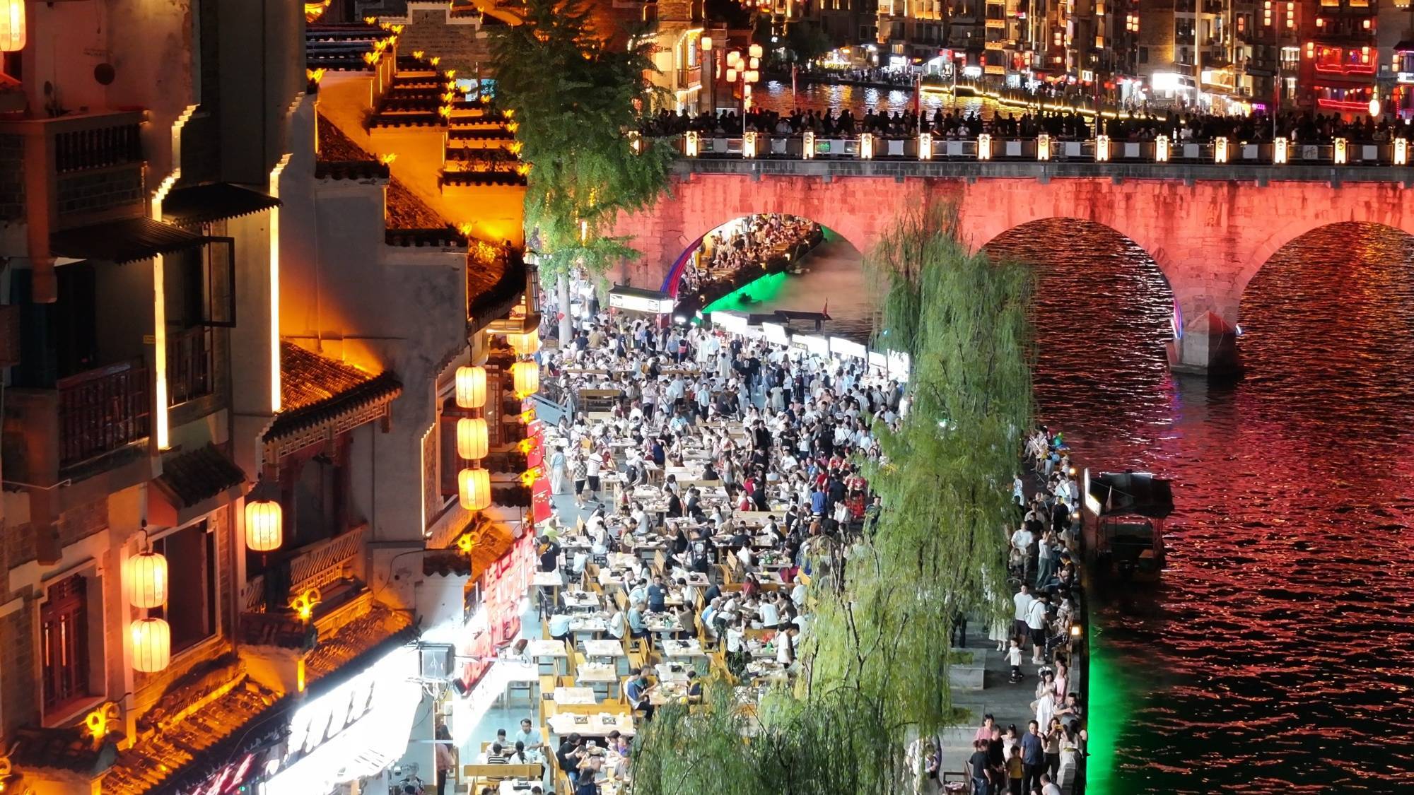 贵州镇远：夜间经济引爆文化旅游市场
