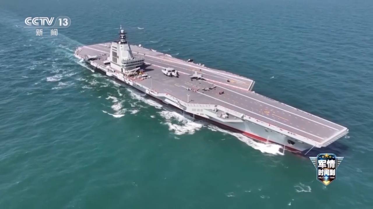 在福建舰成功电磁弹射起飞 歼-35隐身设计已达世界一流水平