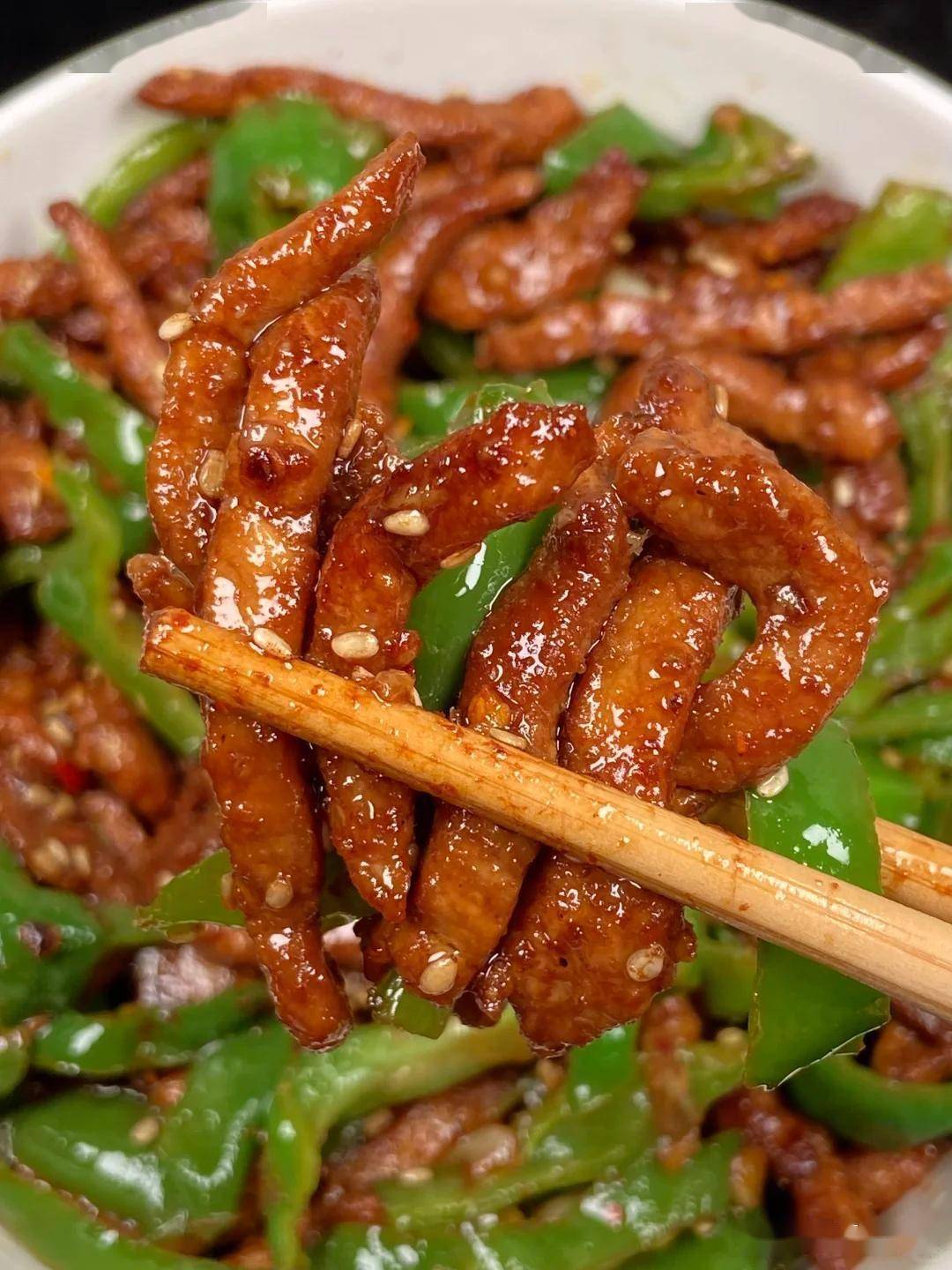滑炒鸡丝图片