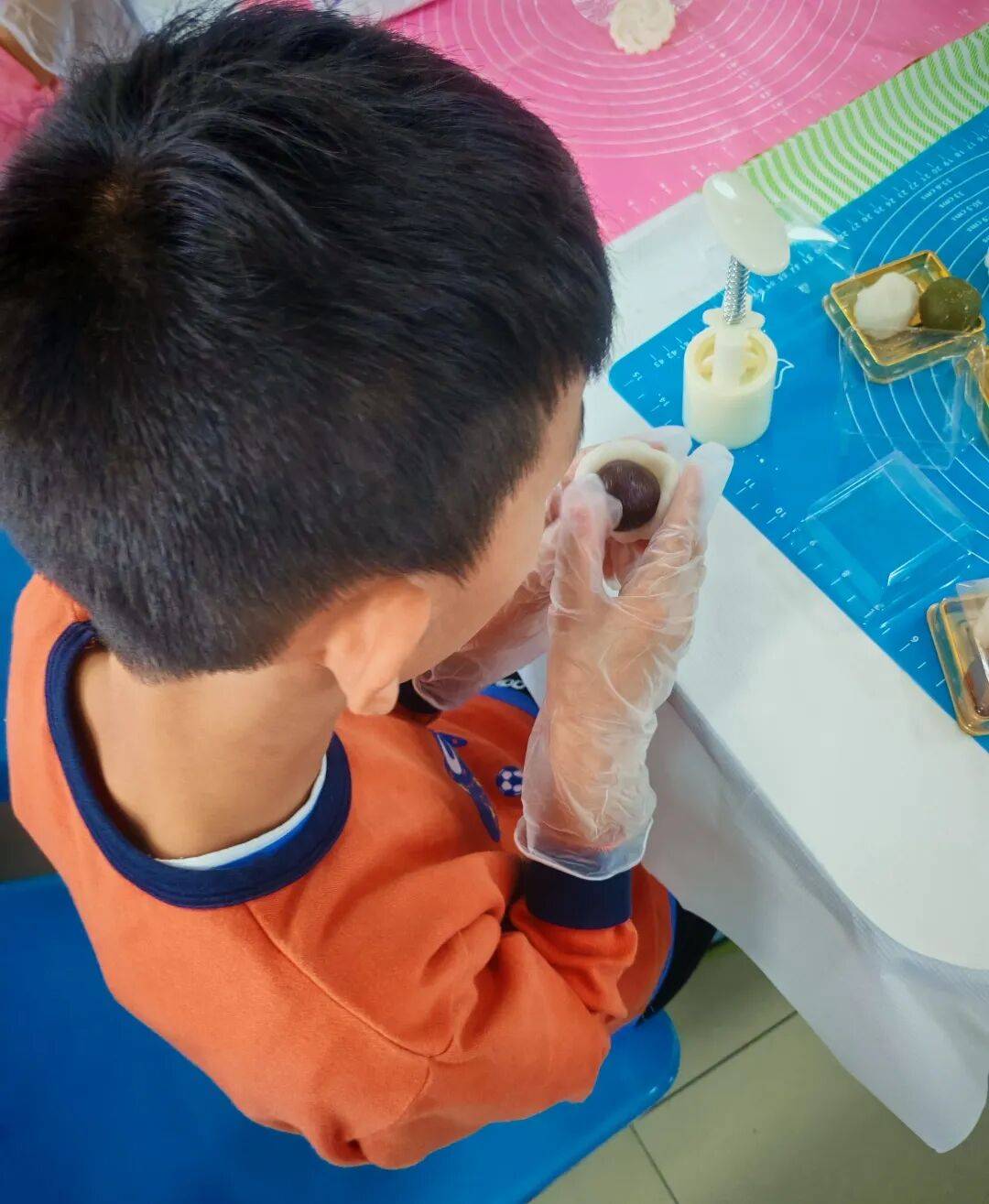 这个中秋市妇联的陪伴温暖了福利院的每一个