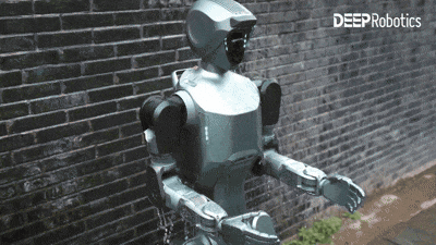 终于有人解决机器人洗手洗澡问题了