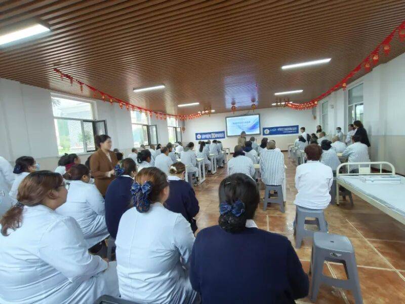 市残联携手多部门开展“世界精神卫生日”助残系列活动