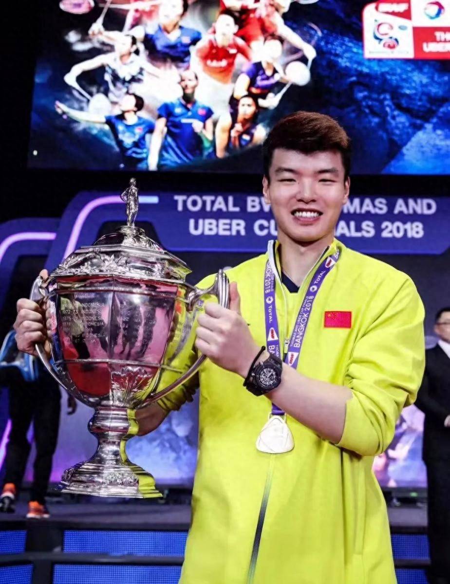 王懿律家庭:纸短情长,一封封书信见证奥运冠军的成长