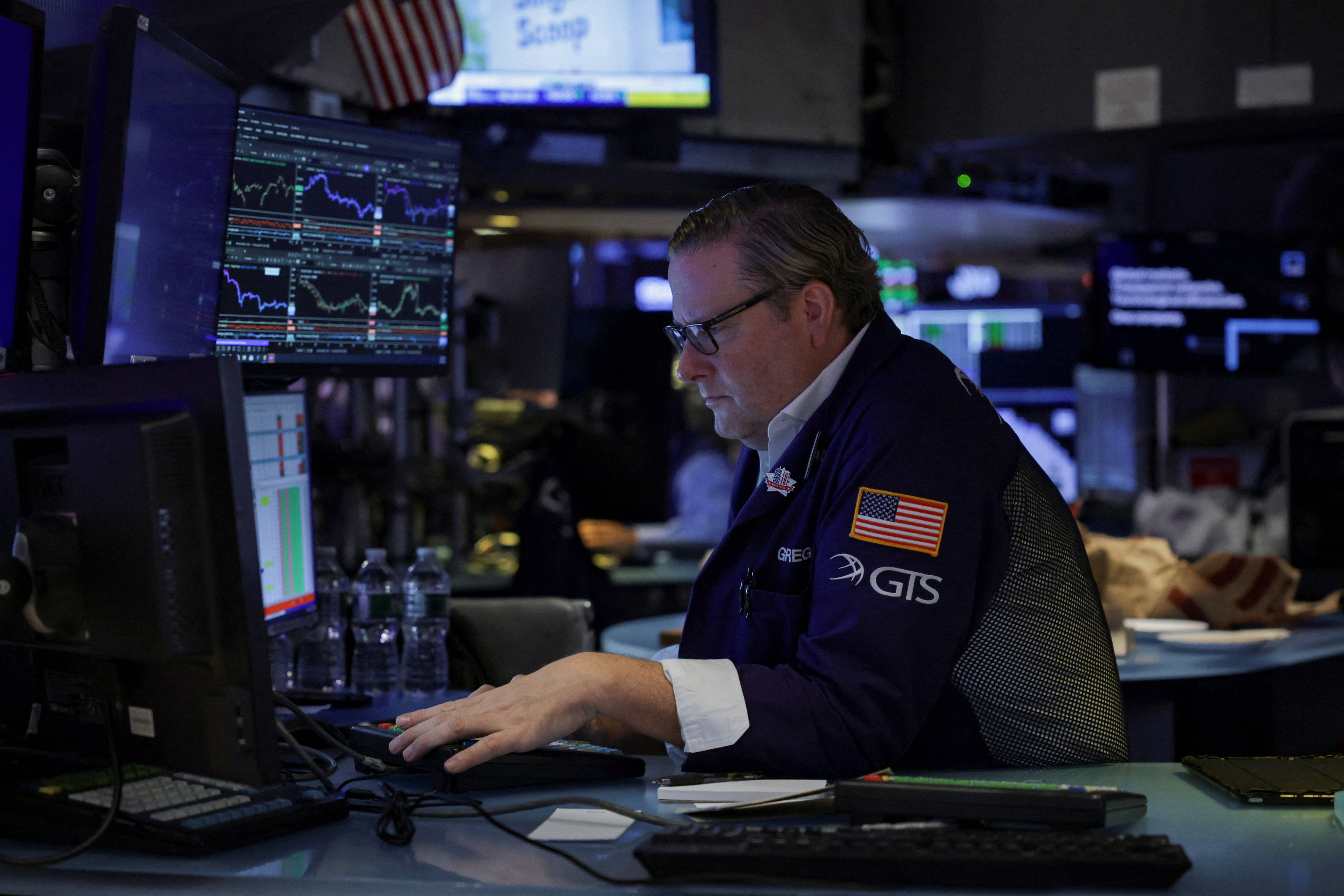 纽约股市三大股指5日上涨