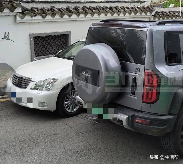 20米路装16条减速带？网友吐槽开车像“坐船”，贵阳这段网红路引热议