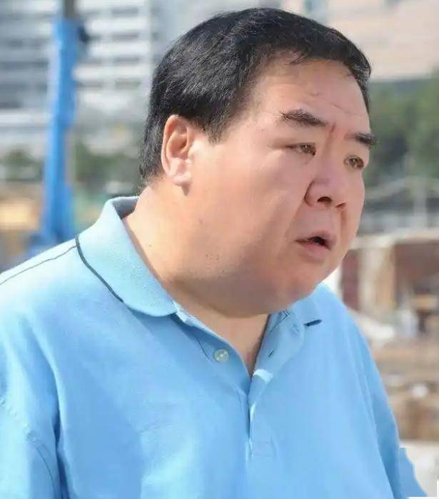 74岁"肥猫"郑则仕回应去世,直接打脸了所有传闻