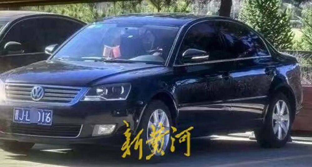 山西兴县一局长被曝公车私用安排亲属吃空饷 回