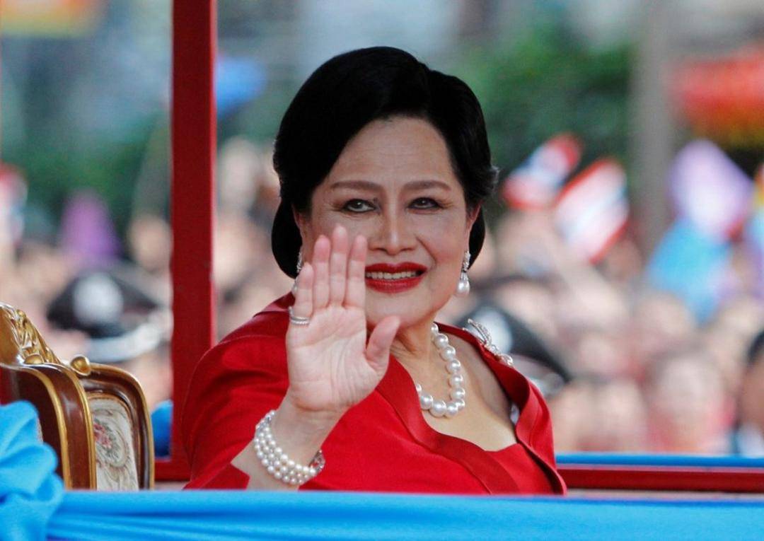 93岁诗丽吉王太后去世，被称为“泰国人民的母亲”