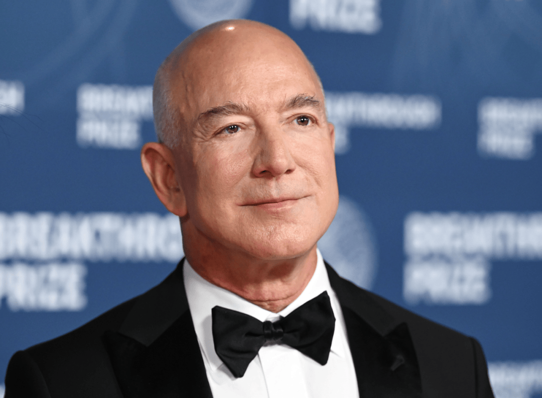 焦虑的贝索斯,决定先裁30000人