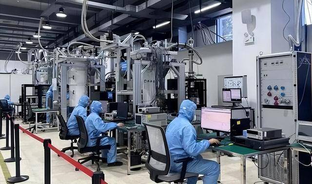 原创             北大天才朱佳迪，帮助美国攻克1nm芯片难题后，中国出现奇怪现象