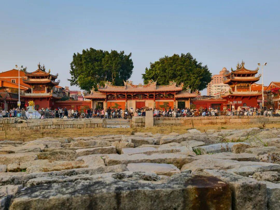 《浣溪沙·德济门遗址》庄灿煌