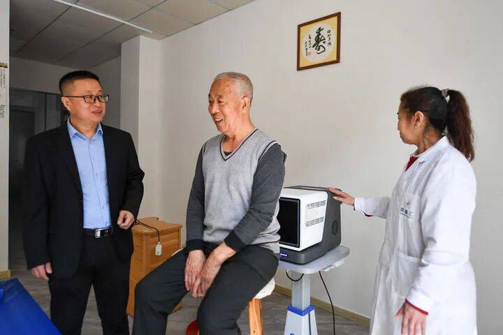 新华社||居家适老化改造，如何改到老年人心坎儿上？