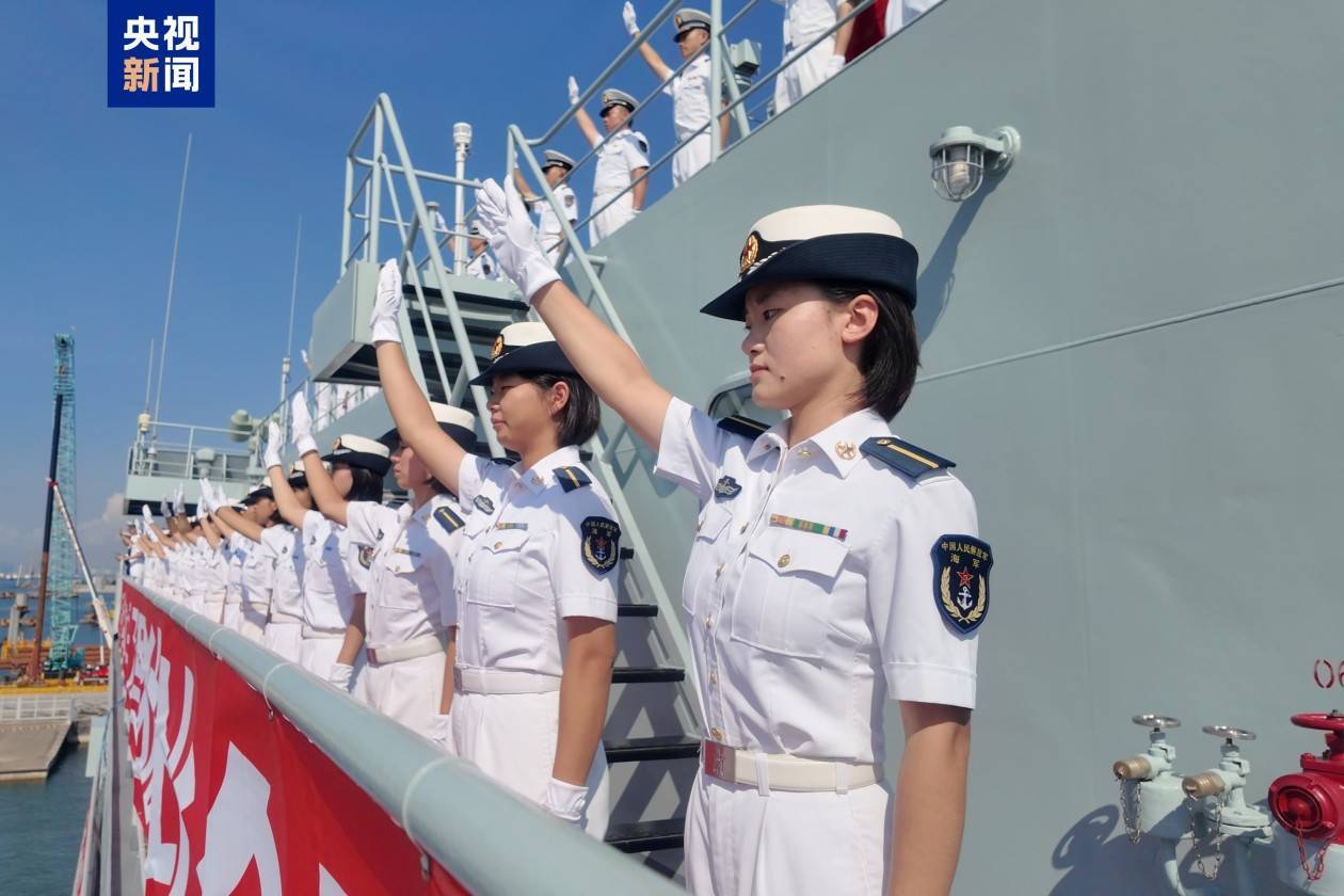 中国海军83舰编队完成对新加坡访问 起程回国
