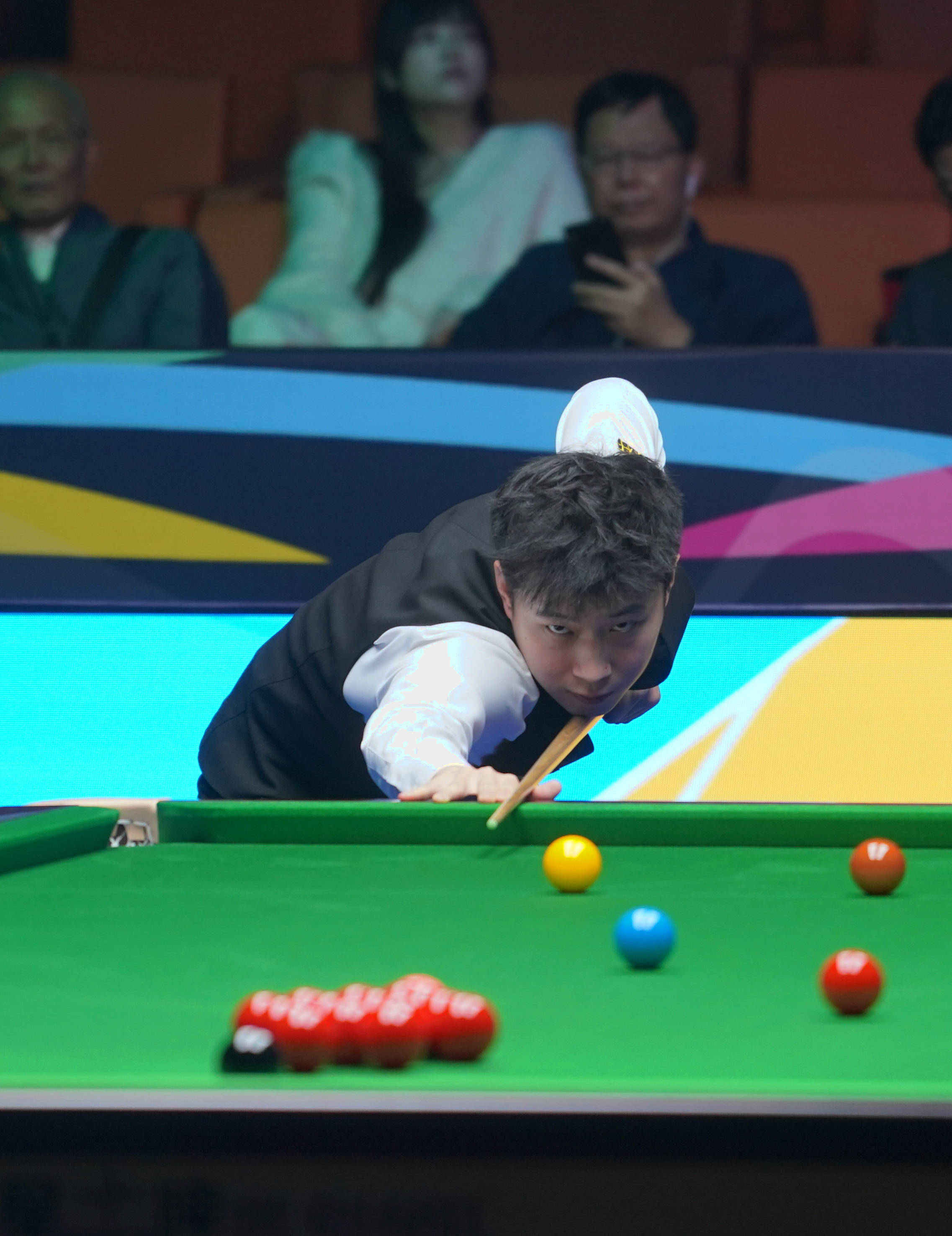 （体育）斯诺克——巡回赛国际锦标赛：赵心童晋级四强