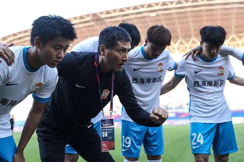 米兰体育- 米兰体育官方网站- APP下载青年早新闻 校园中