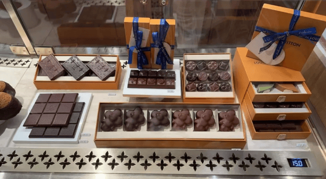 在小众行业偷摸赚钱的年轻人