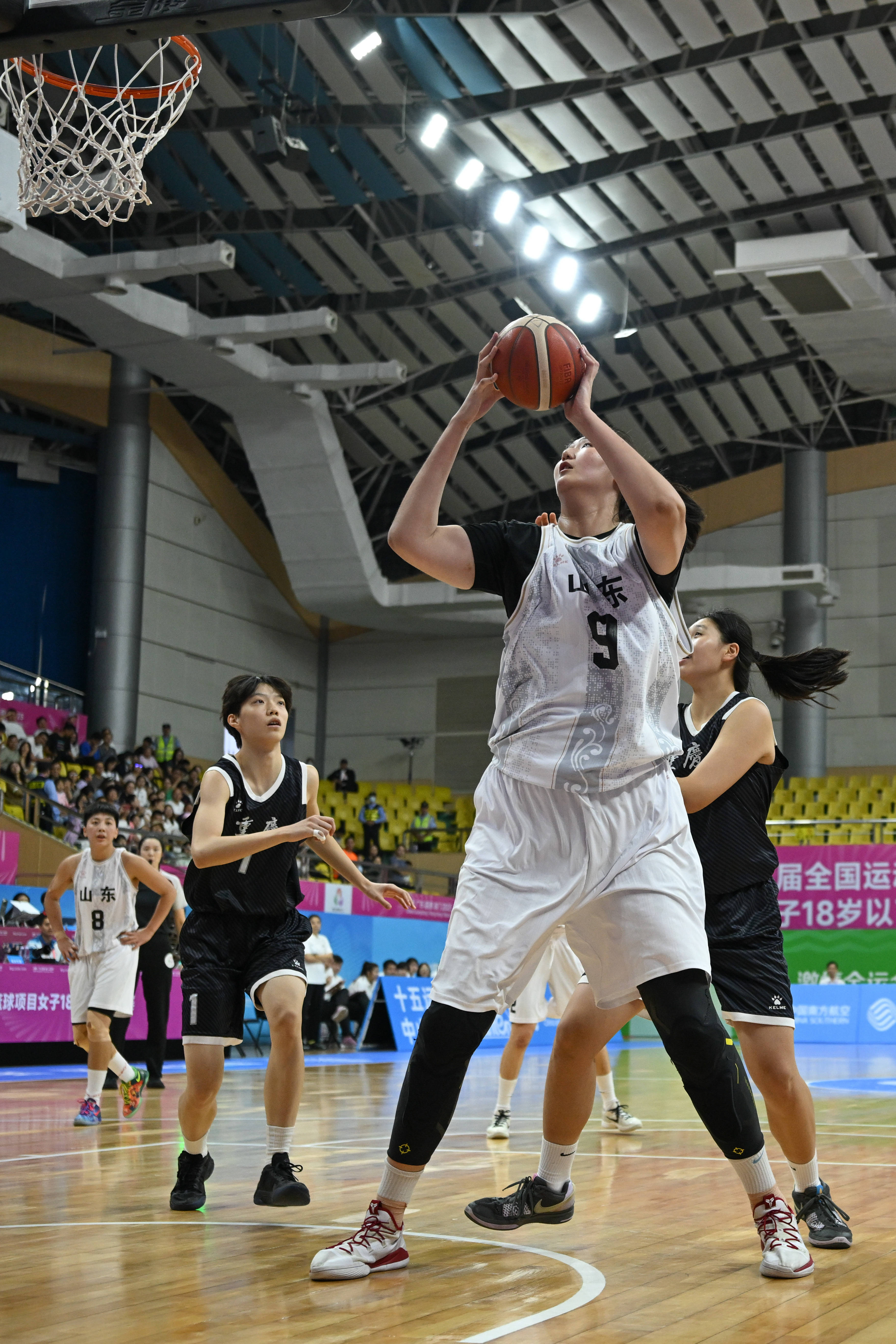 —女子18岁以下组小组赛山东队胜重庆队