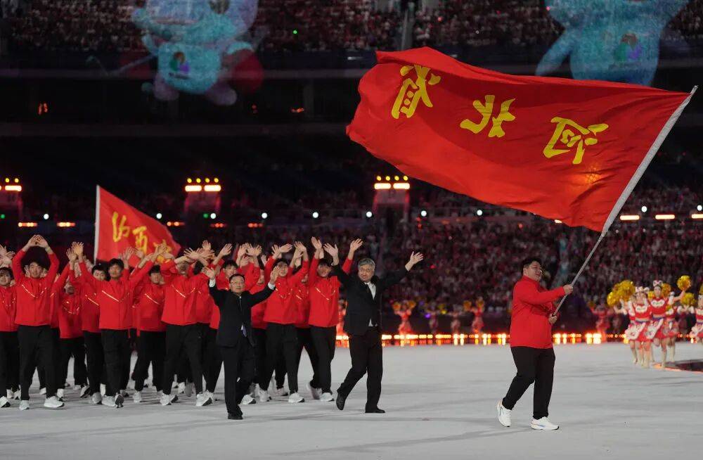 张张精彩！新华社出图