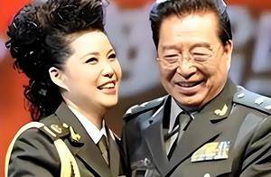向佑彻底没救了！现身南昌酒吧，新交的女友又胖又颓，烟酒不离手_向华强_儿子_向佐