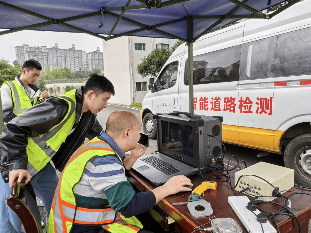 沥青路面养护：保障城市脉搏畅通
