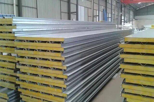 贵阳一水果店凌晨突发大火,整个店都搭进去了!小心这种建材 贵阳一水果店凌晨突发大火,整个店都搭进去了!小心这种建材