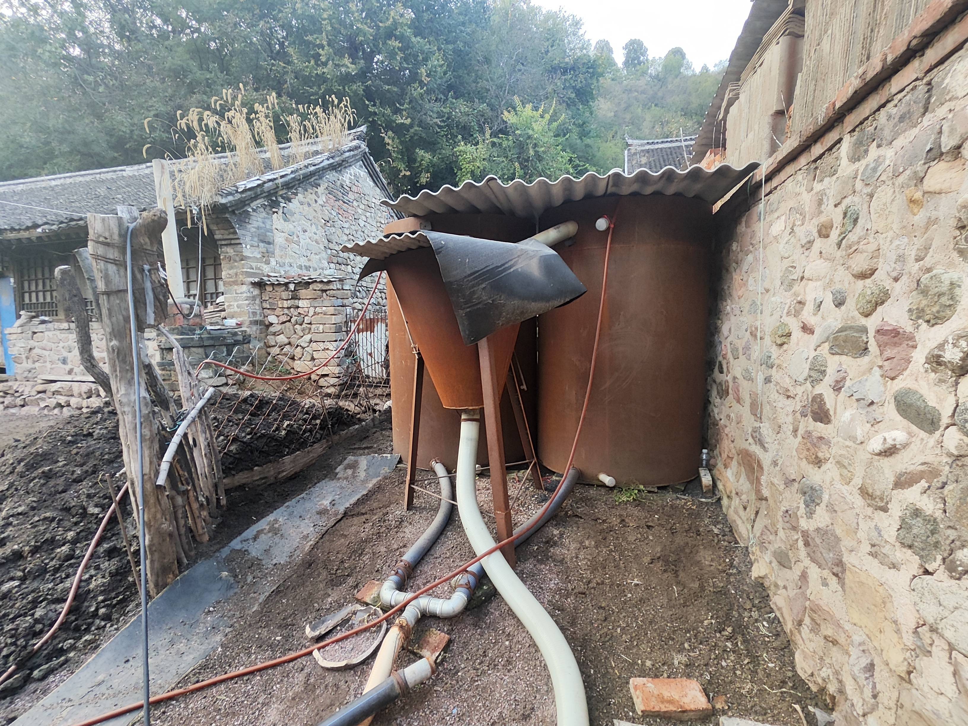 疯狂的“吸金村”:村民大肆盗采地下水,单月耗电上万度