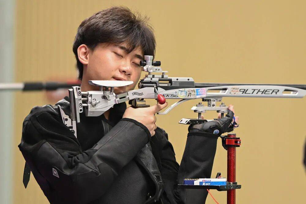 世界冠军扎堆了……这这这，我该支持谁?