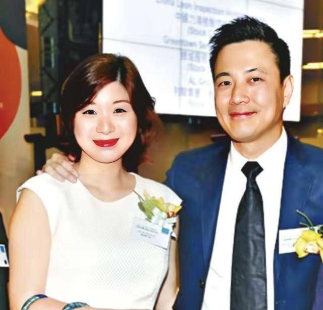 突发！香港知名女星宣布再度离婚，坦言情绪低落痛哭了好几场