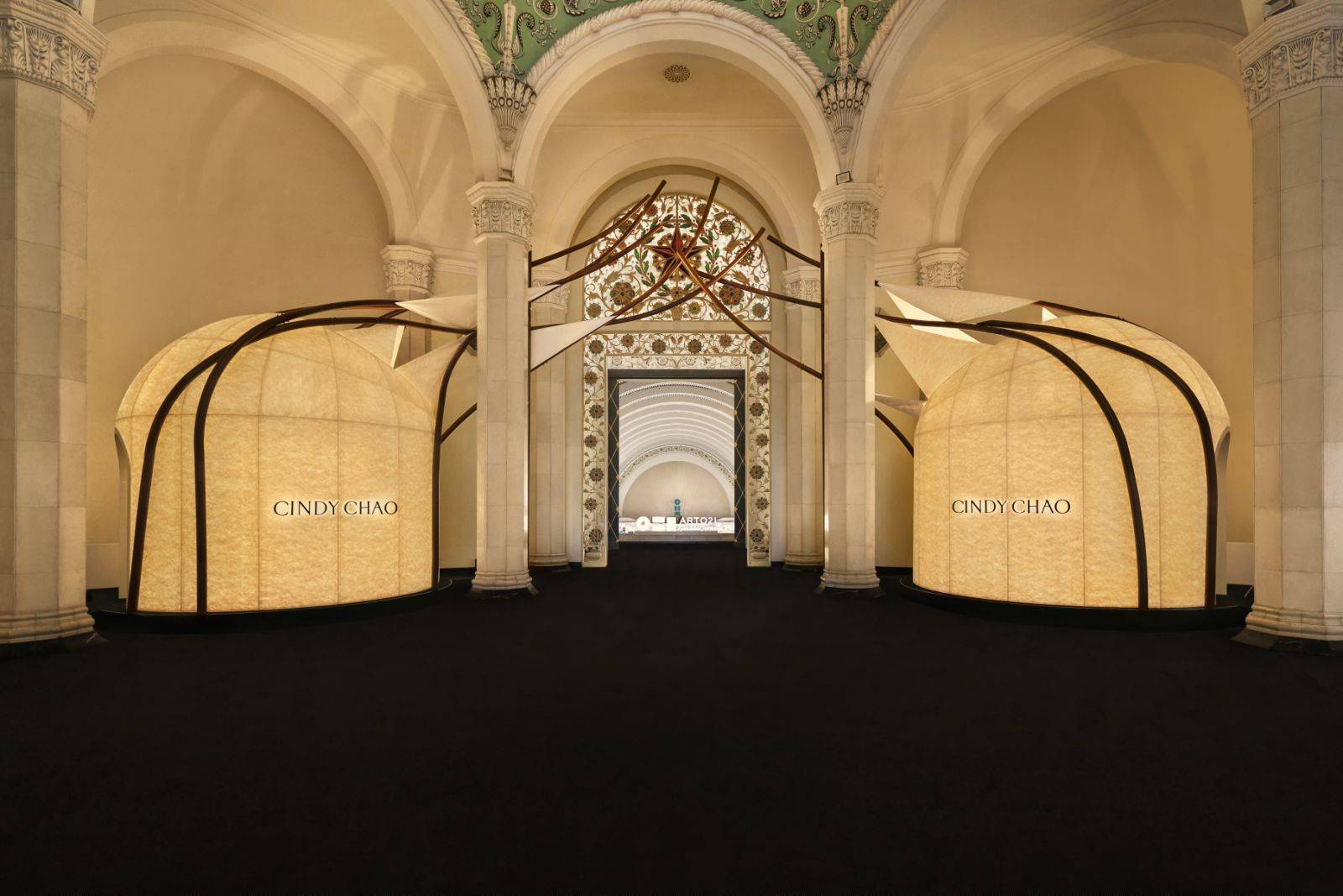 �����Ǹ߼��鱦����ƽ��֮��,��ʫ���µ������з��Ļ��ں�|������������