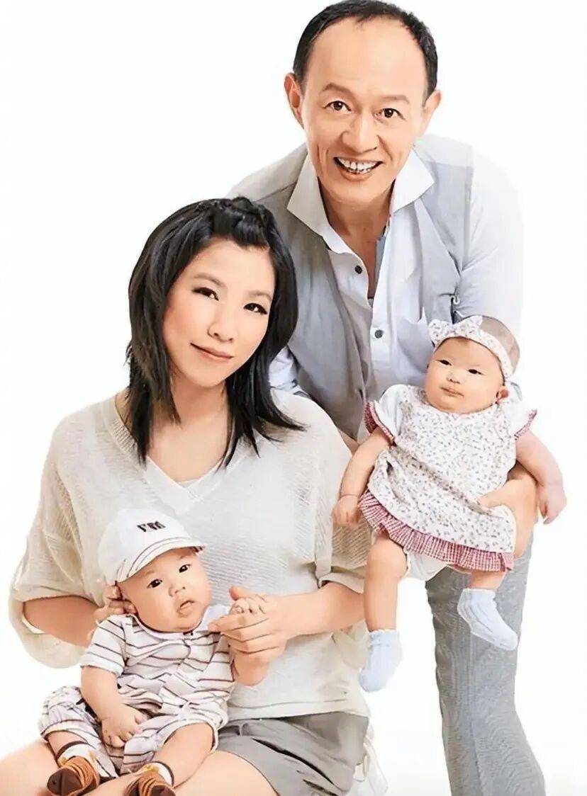 老戏骨回应近60岁生了龙凤胎:经常被误认为爷爷 老戏骨回应近60岁生了龙凤胎:经常被误认为爷爷