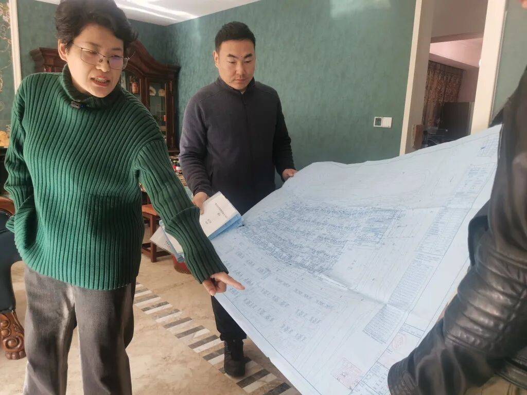 入住5年，自家别墅门口不让停车了，青岛一小区实施管理新规，多方回应