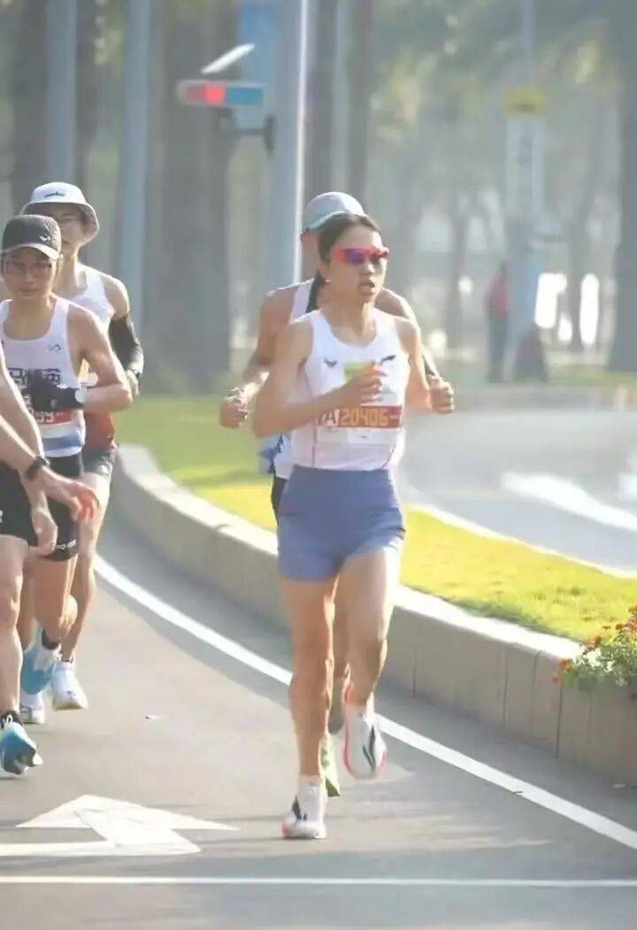 好友:张水华本周末值班,将缺席福马