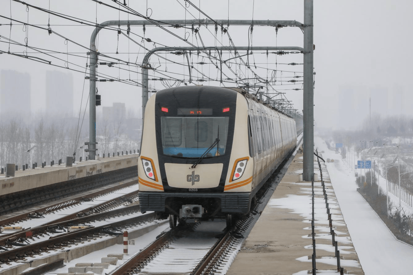 为应对降雪，郑州地铁12月12日将调整城郊线行车计划