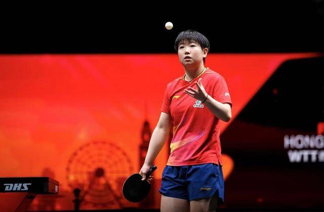 WTT香港总决赛：绝了！孙颖莎/王楚钦全程“零交流”赢下世界第一的队友
