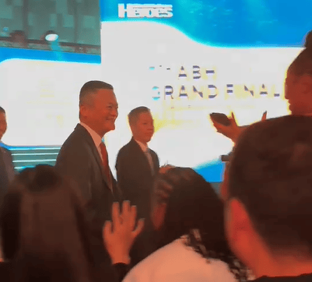 马云现身非洲，与卢旺达总统会谈