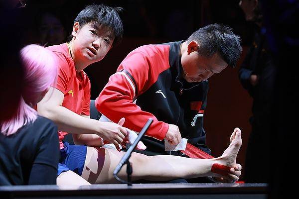 WTT总决赛｜女单伤退，混双失守，一日三赛的孙颖莎确实太累了