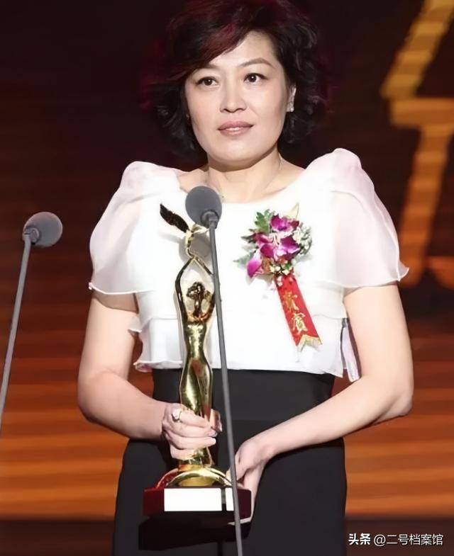 多次拒绝赵本山,凭一己之力改春晚基调的哈文,如今下场毫不意外