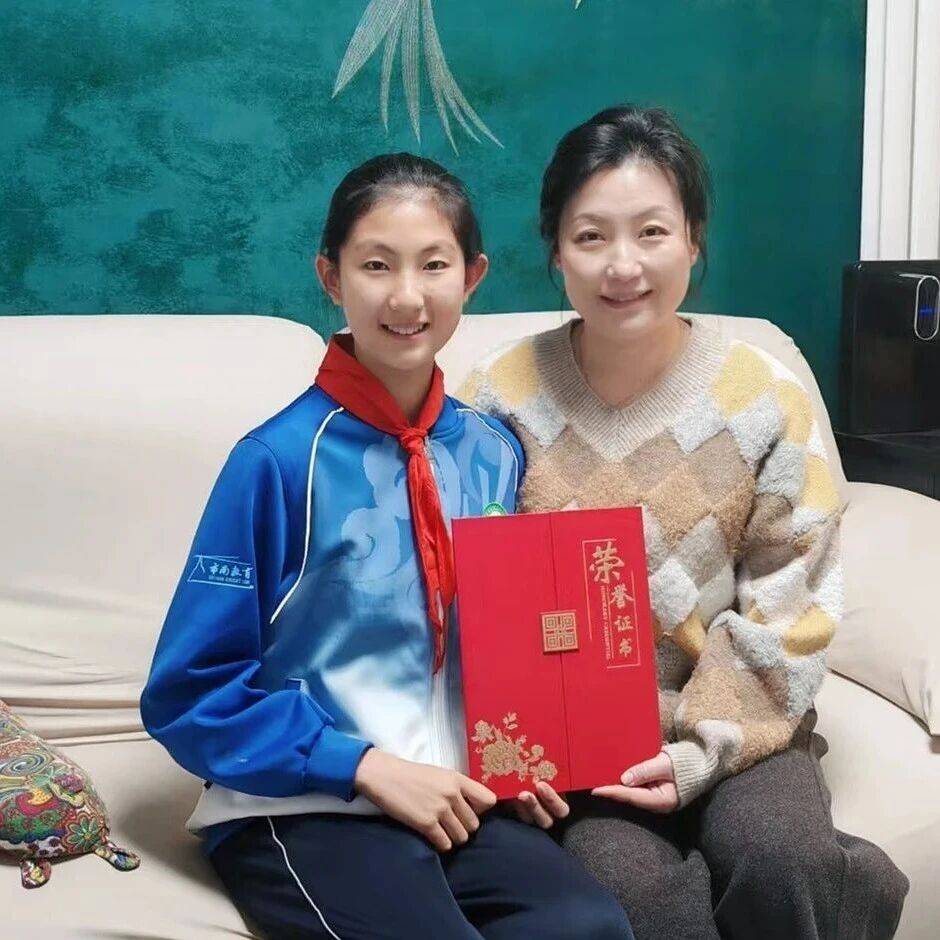 【全环境立德树人】以书为媒,以和为贵 | 三实验首届“书香家庭”系列报道(六)_沟通_吕安妮_智慧