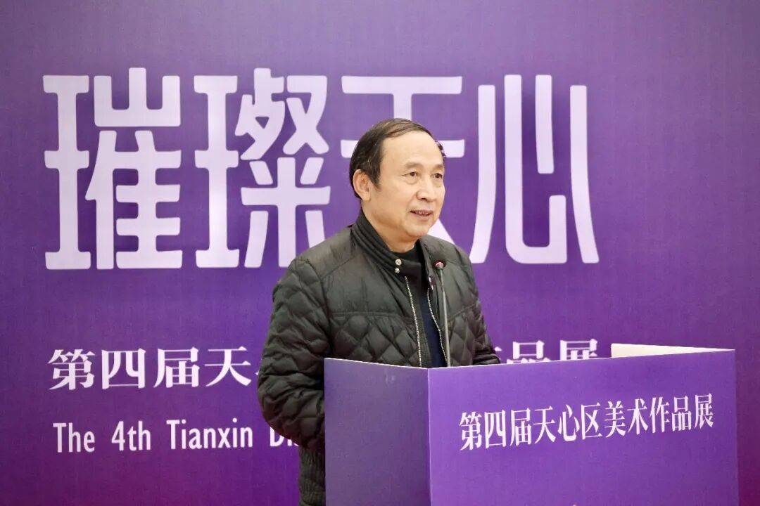 魏怀亮在讲话中指出,天心区美术家协会自成立以来,在出人才,出精品,筑