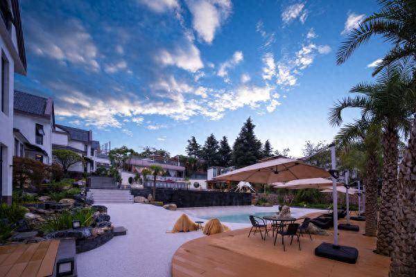 玉溪建设局副局长被前妻举报：称其婚内与异