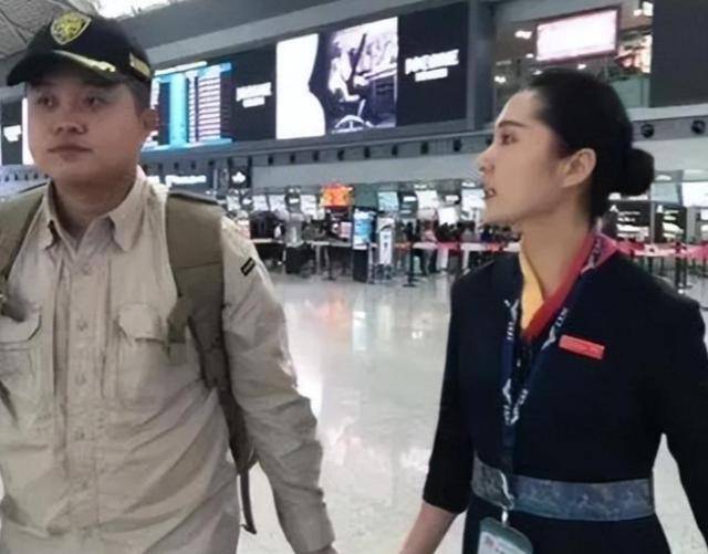 成都空姐爱上头等舱乘客,主动倒追并且成功结婚,6年后现状如何